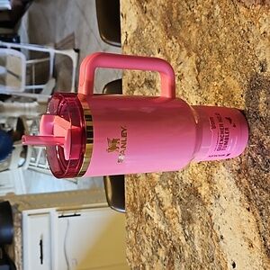 Stanley X Wicked 40oz Tumbler - Limited Edition 🫧 Glinda 🫧